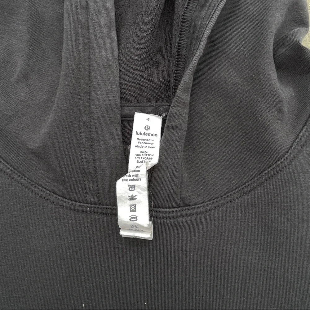 lululemon scuba black Cropped Hoodie